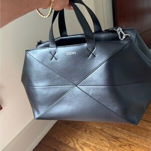NWT Loewe Puzzle Duffle so chic.